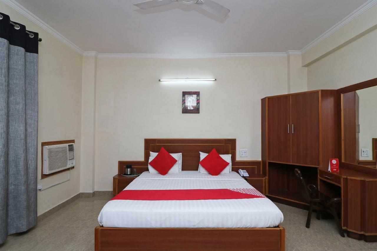 Capital O 4747 Imperial Hotel Katra Katra  Bagian luar foto