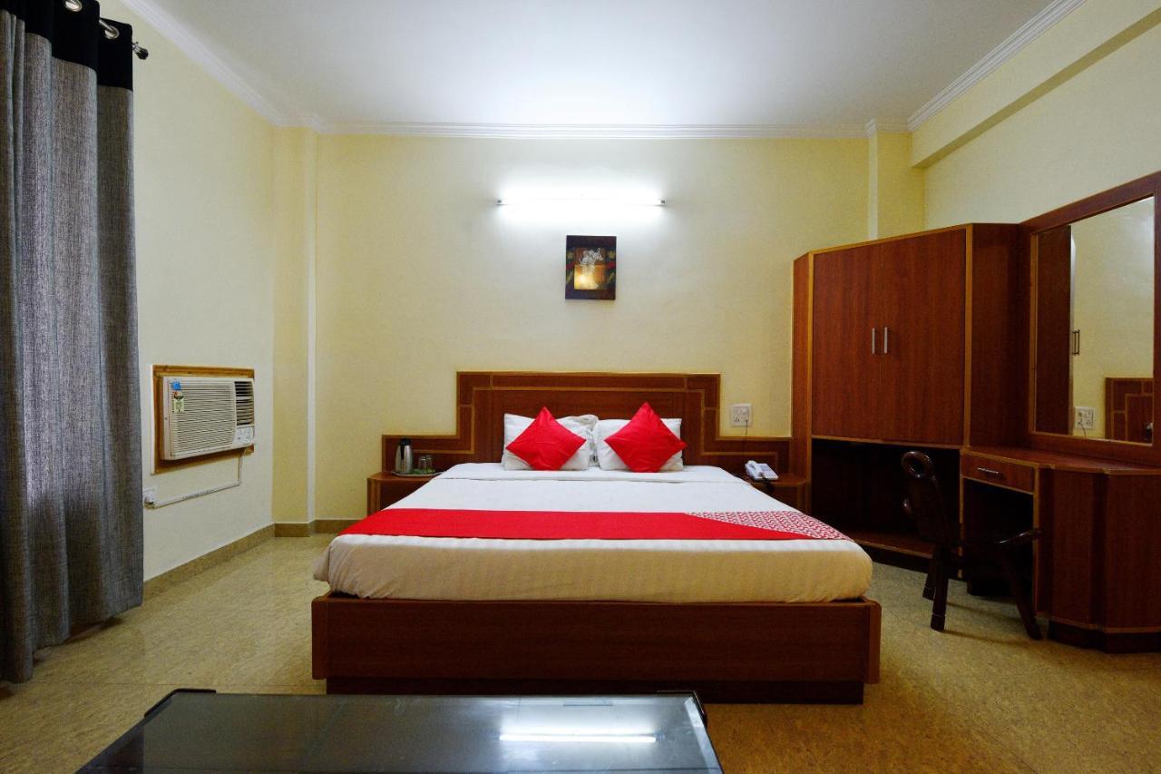Capital O 4747 Imperial Hotel Katra Katra  Bagian luar foto