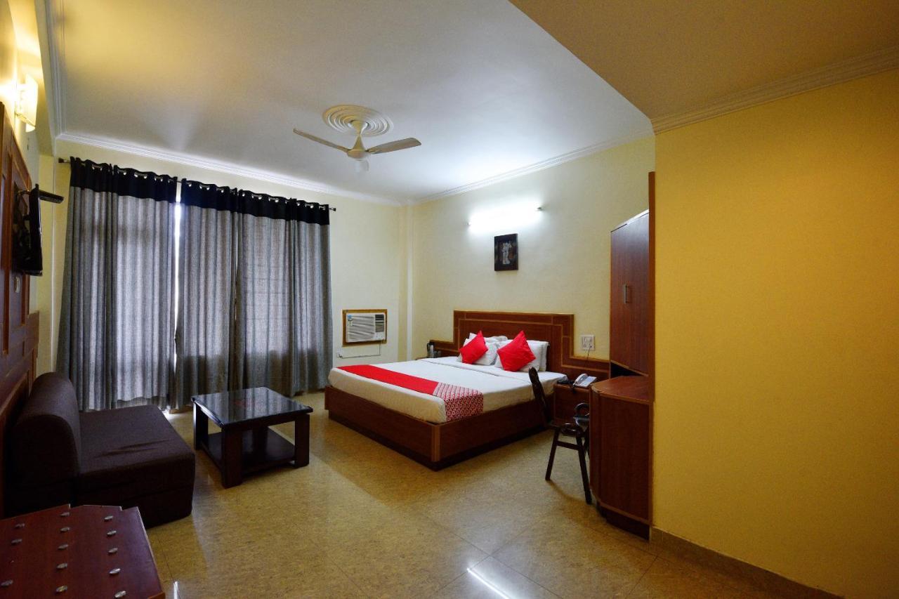 Capital O 4747 Imperial Hotel Katra Katra  Bagian luar foto